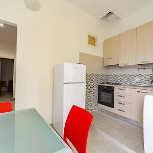 https://naranji-house.sicilyhotelsitaly.net