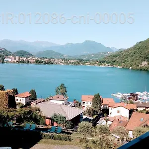 https://villa-panoramica.it-lombardy.com