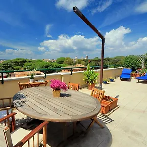 Appartement Mecenate Charme, Rome
